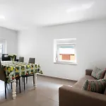 Holiday home Casa Ribeiro Local *