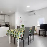 Casa Ribeiro Local Holiday home *