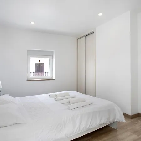 Casa Ribeiro Local Holiday home Sao Martinho do Porto